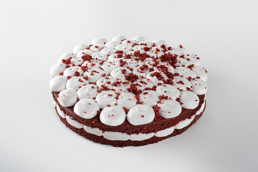 Tarta Red Velvet decorada con puntos Pastiolot